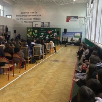 Targi edukacyjnych w Nawojowej